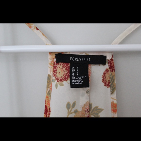 Floral tank - Picture 3 of 5